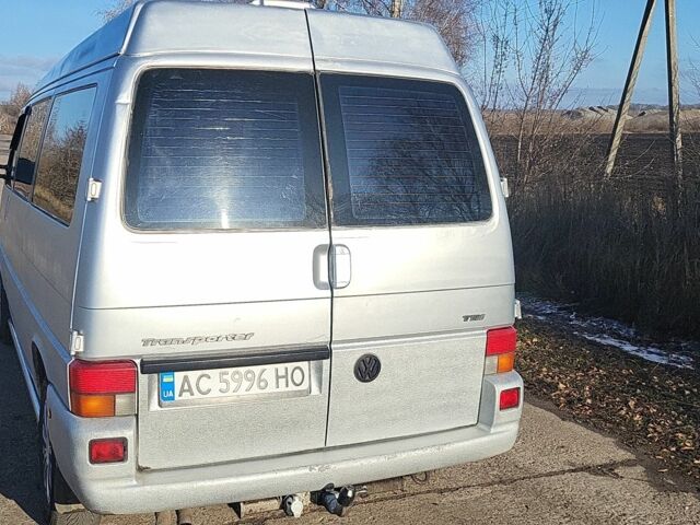 Серый Фольксваген Каравелла, объемом двигателя 2.5 л и пробегом 970 тыс. км за 4800 $, фото 3 на Automoto.ua