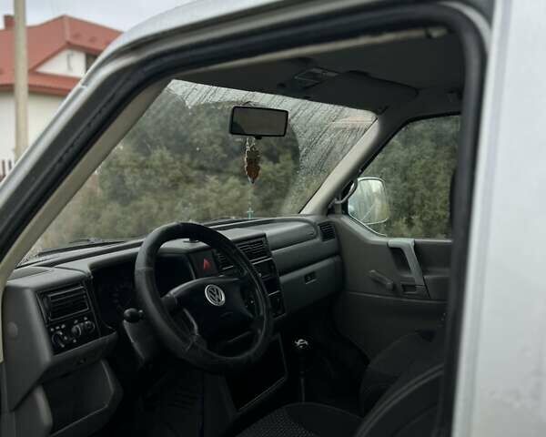 Серый Фольксваген Каравелла, объемом двигателя 2.5 л и пробегом 510 тыс. км за 9499 $, фото 28 на Automoto.ua