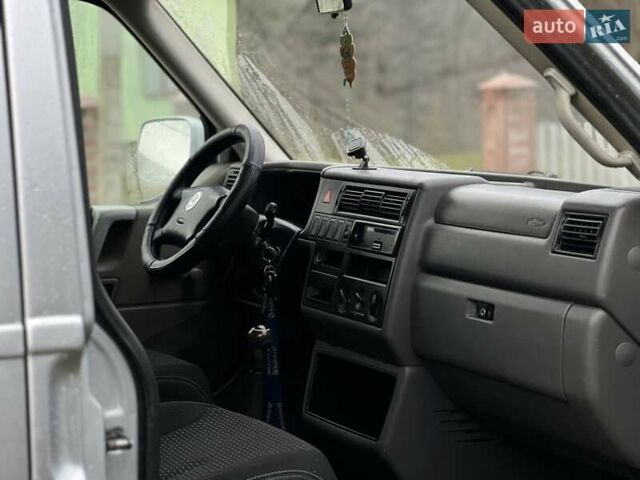 Серый Фольксваген Каравелла, объемом двигателя 2.5 л и пробегом 510 тыс. км за 9499 $, фото 34 на Automoto.ua