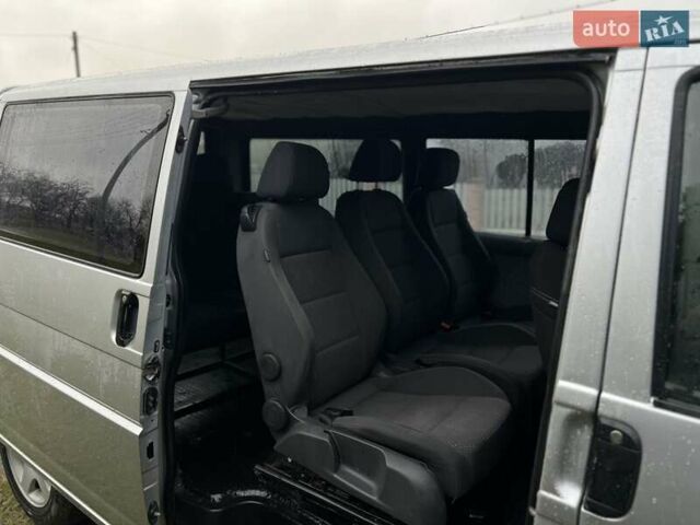 Серый Фольксваген Каравелла, объемом двигателя 2.5 л и пробегом 510 тыс. км за 9499 $, фото 31 на Automoto.ua