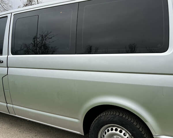 Сірий Фольксваген Каравелла, об'ємом двигуна 2.5 л та пробігом 414 тис. км за 13000 $, фото 7 на Automoto.ua