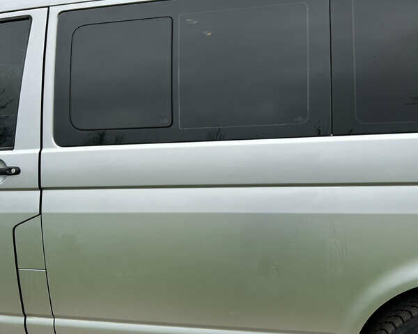 Сірий Фольксваген Каравелла, об'ємом двигуна 2.5 л та пробігом 414 тис. км за 13000 $, фото 6 на Automoto.ua