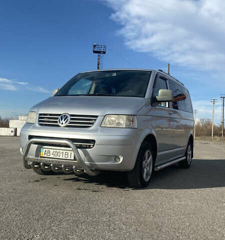 Серый Фольксваген Каравелла, объемом двигателя 1.9 л и пробегом 308 тыс. км за 12800 $, фото 1 на Automoto.ua