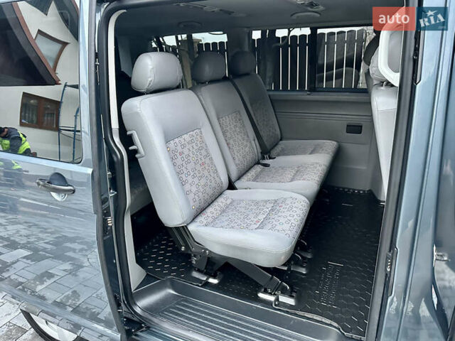 Серый Фольксваген Каравелла, объемом двигателя 2.46 л и пробегом 308 тыс. км за 12300 $, фото 35 на Automoto.ua