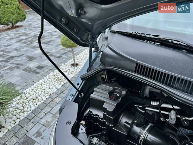 Серый Фольксваген Каравелла, объемом двигателя 2.46 л и пробегом 308 тыс. км за 12300 $, фото 25 на Automoto.ua