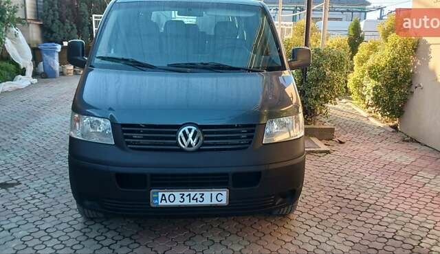 Фольксваген Каравелла 2009 у Виноградове на Automoto.ua Сірий Фольксваген Каравелла, об'ємом двигуна 1.9 л та пробігом 216 тис. км за 13750 $, фото 1 на Automoto.ua