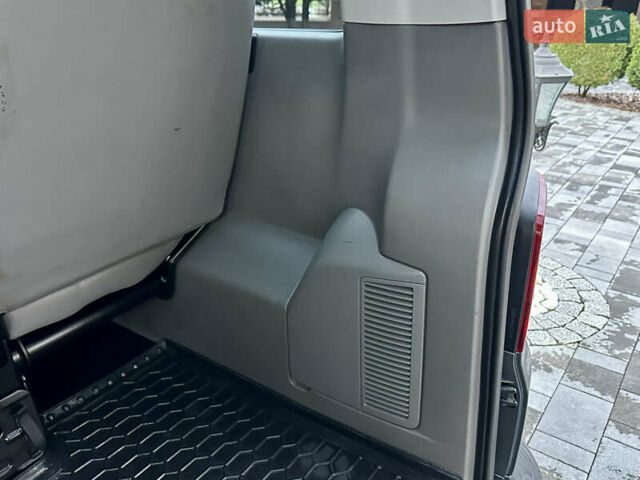 Серый Фольксваген Каравелла, объемом двигателя 2.46 л и пробегом 308 тыс. км за 12300 $, фото 42 на Automoto.ua