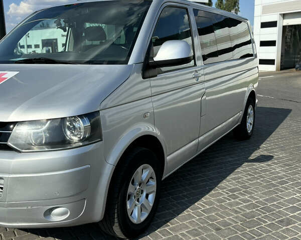 Серый Фольксваген Каравелла, объемом двигателя 1.97 л и пробегом 562 тыс. км за 12500 $, фото 3 на Automoto.ua