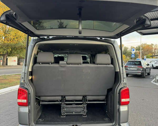 Фольксваген Каравелла 2010 у Дніпро (Дніпропетровську) на Automoto.ua Сірий Фольксваген Каравелла, об'ємом двигуна 1.97 л та пробігом 209 тис. км за 14999 $, фото 16 на Automoto.ua