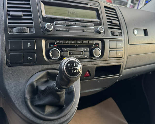 Фольксваген Каравелла 2010 у Дніпро (Дніпропетровську) на Automoto.ua Сірий Фольксваген Каравелла, об'ємом двигуна 1.97 л та пробігом 209 тис. км за 14999 $, фото 19 на Automoto.ua