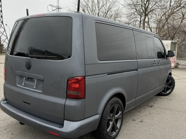 Серый Фольксваген Каравелла, объемом двигателя 2 л и пробегом 319 тыс. км за 16500 $, фото 4 на Automoto.ua