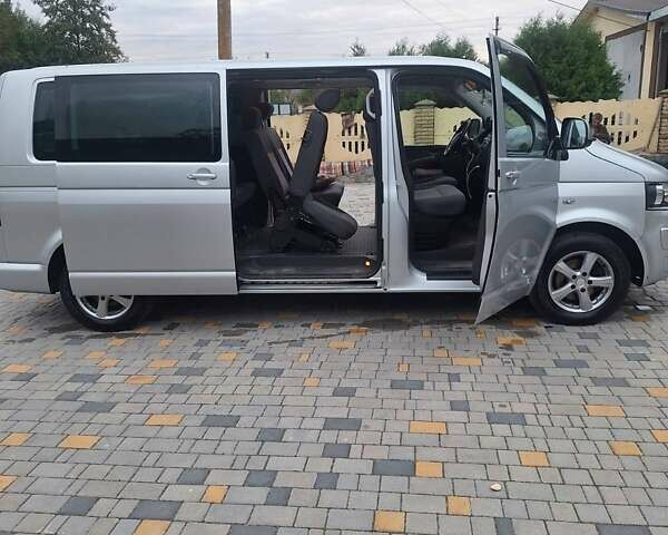 Сірий Фольксваген Каравелла, об'ємом двигуна 2 л та пробігом 380 тис. км за 16900 $, фото 11 на Automoto.ua