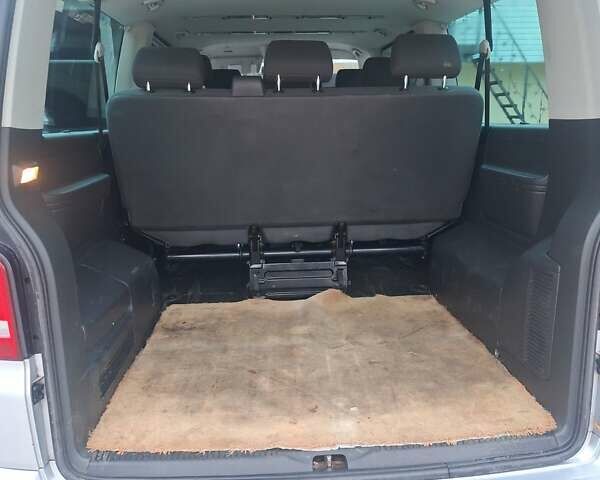 Сірий Фольксваген Каравелла, об'ємом двигуна 2 л та пробігом 380 тис. км за 16900 $, фото 21 на Automoto.ua