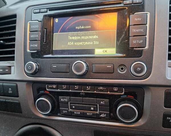 Сірий Фольксваген Каравелла, об'ємом двигуна 2 л та пробігом 380 тис. км за 16900 $, фото 14 на Automoto.ua