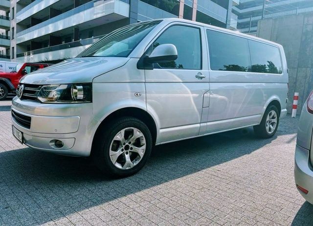 Серый Фольксваген Каравелла, объемом двигателя 2 л и пробегом 266 тыс. км за 8000 $, фото 3 на Automoto.ua