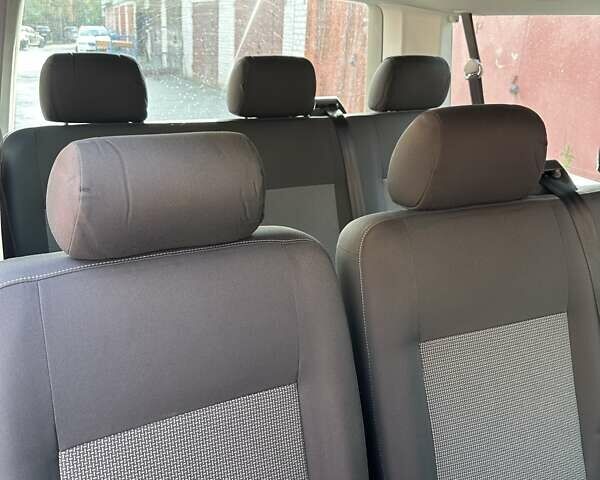 Фольксваген Каравелла 2012 у Києві на Automoto.ua Сірий Фольксваген Каравелла, об'ємом двигуна 1.97 л та пробігом 340 тис. км за 20000 $, фото 8 на Automoto.ua