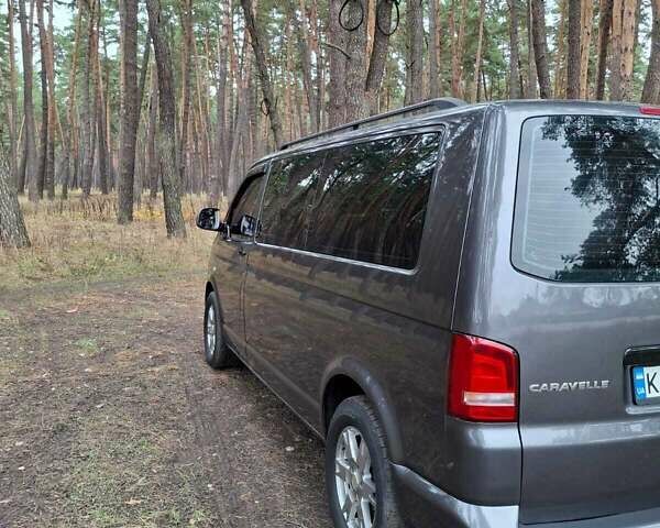 Серый Фольксваген Каравелла, объемом двигателя 1.97 л и пробегом 302 тыс. км за 16000 $, фото 4 на Automoto.ua