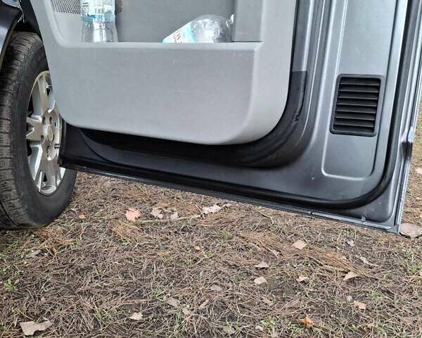 Серый Фольксваген Каравелла, объемом двигателя 1.97 л и пробегом 302 тыс. км за 16000 $, фото 24 на Automoto.ua