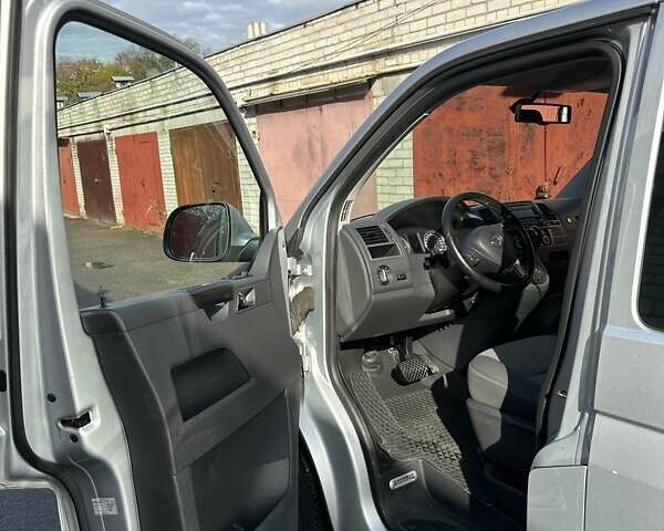 Фольксваген Каравелла 2012 у Києві на Automoto.ua Сірий Фольксваген Каравелла, об'ємом двигуна 1.97 л та пробігом 340 тис. км за 20000 $, фото 13 на Automoto.ua