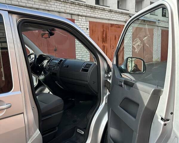 Фольксваген Каравелла 2012 у Києві на Automoto.ua Сірий Фольксваген Каравелла, об'ємом двигуна 1.97 л та пробігом 340 тис. км за 20000 $, фото 18 на Automoto.ua