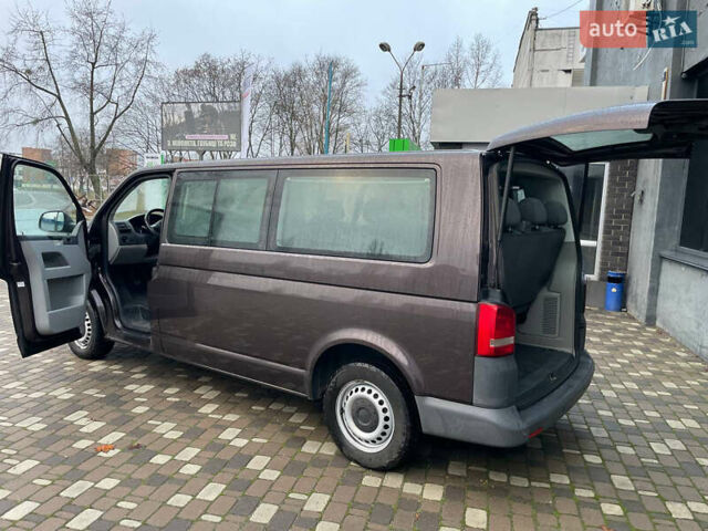 Сірий Фольксваген Каравелла, об'ємом двигуна 1.98 л та пробігом 495 тис. км за 18000 $, фото 5 на Automoto.ua