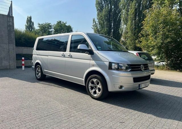 Серый Фольксваген Каравелла, объемом двигателя 2 л и пробегом 266 тыс. км за 8000 $, фото 6 на Automoto.ua