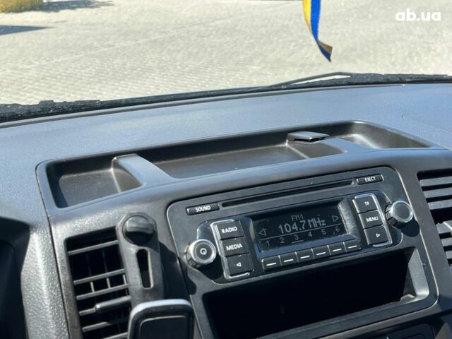 Серый Фольксваген Каравелла, объемом двигателя 2 л и пробегом 240 тыс. км за 14790 $, фото 22 на Automoto.ua