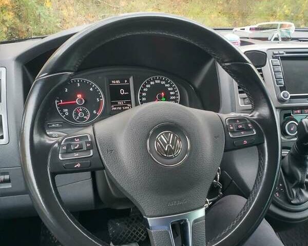 Серый Фольксваген Каравелла, объемом двигателя 1.98 л и пробегом 200 тыс. км за 29000 $, фото 7 на Automoto.ua