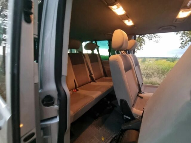 Серый Фольксваген Каравелла, объемом двигателя 2 л и пробегом 240 тыс. км за 9700 $, фото 11 на Automoto.ua