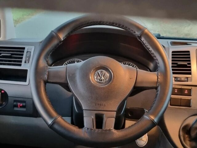 Серый Фольксваген Каравелла, объемом двигателя 2 л и пробегом 240 тыс. км за 9700 $, фото 13 на Automoto.ua