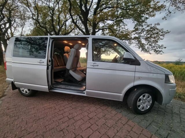 Серый Фольксваген Каравелла, объемом двигателя 2 л и пробегом 240 тыс. км за 9700 $, фото 6 на Automoto.ua