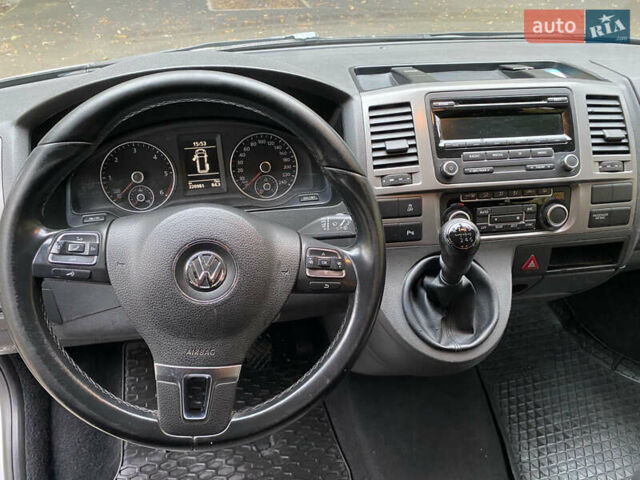 Фольксваген Каравелла 2014 в Киеве на Automoto.ua Серый Фольксваген Каравелла, объемом двигателя 1.98 л и пробегом 221 тыс. км за 20500 $, фото 24 на Automoto.ua