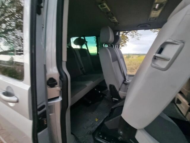 Серый Фольксваген Каравелла, объемом двигателя 2 л и пробегом 240 тыс. км за 9700 $, фото 17 на Automoto.ua