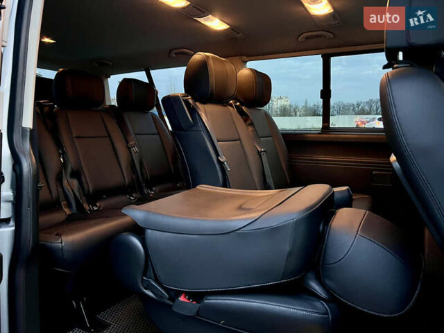 Сірий Фольксваген Каравелла, об'ємом двигуна 1.97 л та пробігом 228 тис. км за 31000 $, фото 26 на Automoto.ua