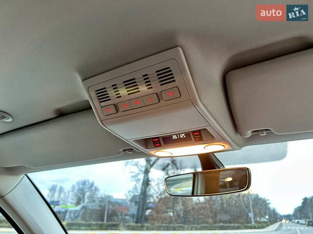 Сірий Фольксваген Каравелла, об'ємом двигуна 1.97 л та пробігом 228 тис. км за 31000 $, фото 4 на Automoto.ua