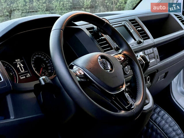 Сірий Фольксваген Каравелла, об'ємом двигуна 1.97 л та пробігом 228 тис. км за 31000 $, фото 5 на Automoto.ua