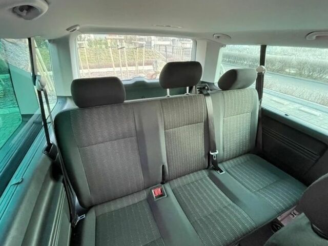 Серый Фольксваген Каравелла, объемом двигателя 2 л и пробегом 165 тыс. км за 13200 $, фото 20 на Automoto.ua