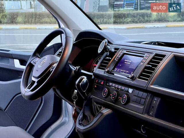 Сірий Фольксваген Каравелла, об'ємом двигуна 1.97 л та пробігом 228 тис. км за 31000 $, фото 3 на Automoto.ua