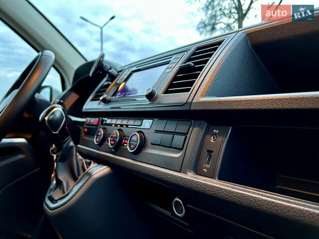 Сірий Фольксваген Каравелла, об'ємом двигуна 1.97 л та пробігом 228 тис. км за 31000 $, фото 11 на Automoto.ua