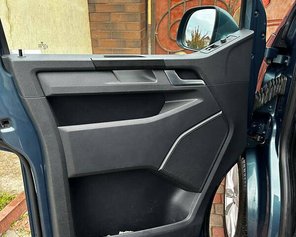 Серый Фольксваген Каравелла, объемом двигателя 1.97 л и пробегом 181 тыс. км за 33500 $, фото 14 на Automoto.ua