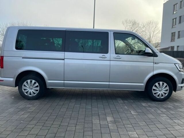 Серый Фольксваген Каравелла, объемом двигателя 2 л и пробегом 165 тыс. км за 13200 $, фото 3 на Automoto.ua