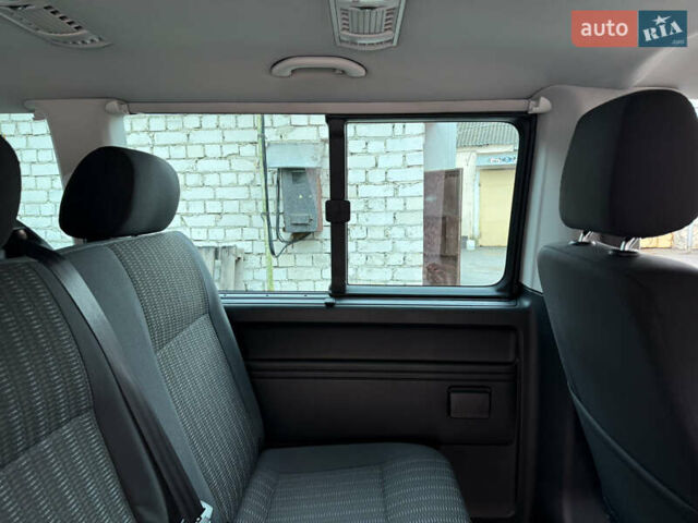 Серый Фольксваген Каравелла, объемом двигателя 1.97 л и пробегом 200 тыс. км за 28500 $, фото 16 на Automoto.ua