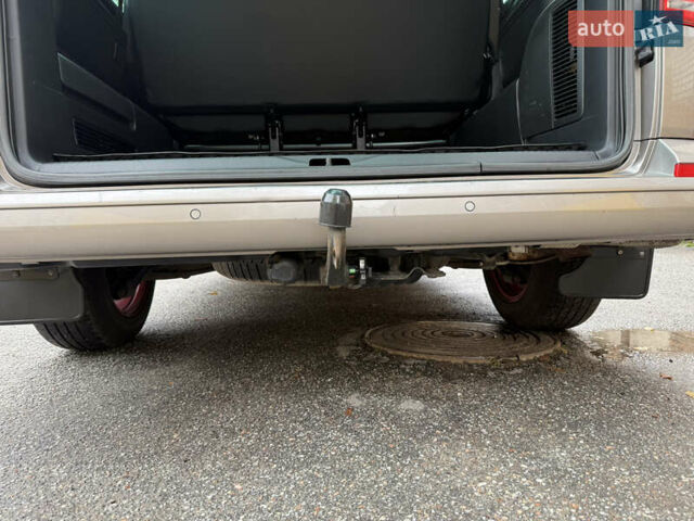 Серый Фольксваген Каравелла, объемом двигателя 1.97 л и пробегом 200 тыс. км за 28500 $, фото 1 на Automoto.ua