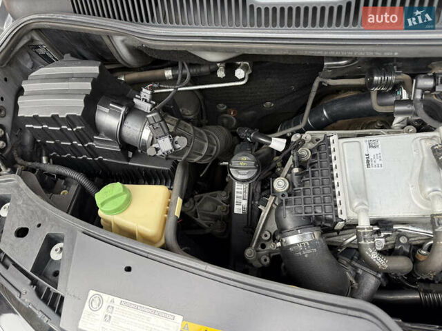 Серый Фольксваген Каравелла, объемом двигателя 1.97 л и пробегом 200 тыс. км за 28500 $, фото 20 на Automoto.ua