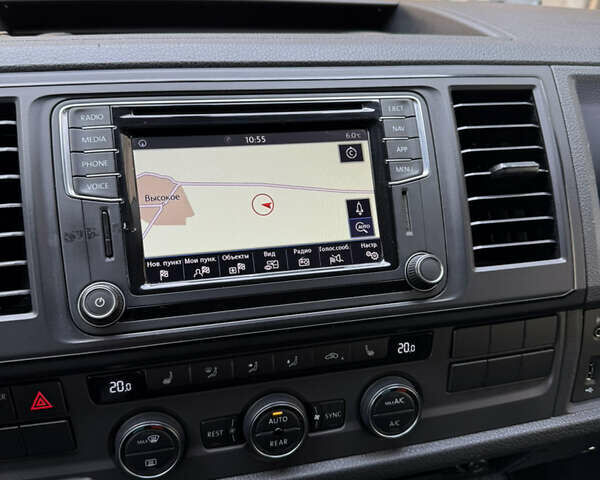 Серый Фольксваген Каравелла, объемом двигателя 1.97 л и пробегом 200 тыс. км за 28500 $, фото 23 на Automoto.ua