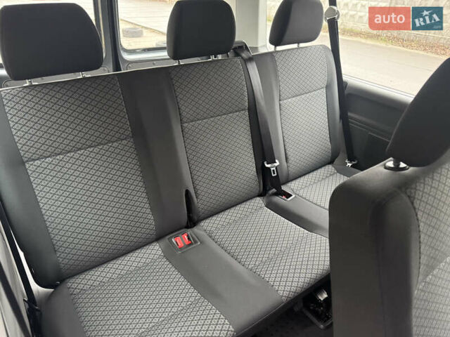 Серый Фольксваген Каравелла, объемом двигателя 1.97 л и пробегом 284 тыс. км за 37500 $, фото 17 на Automoto.ua