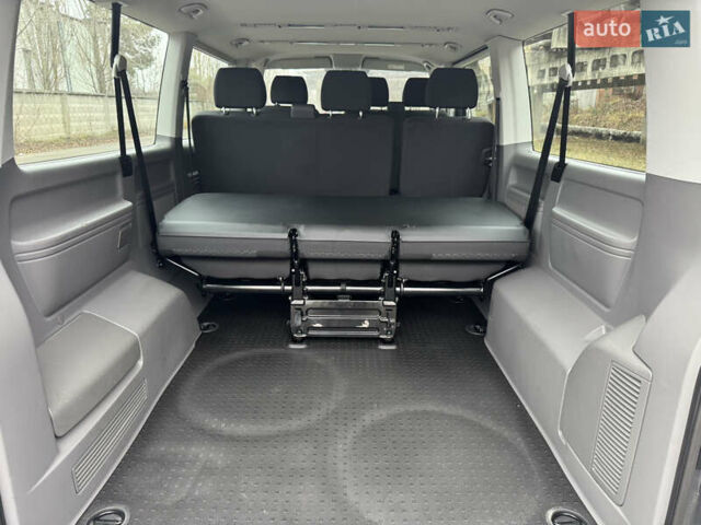 Серый Фольксваген Каравелла, объемом двигателя 1.97 л и пробегом 284 тыс. км за 37500 $, фото 21 на Automoto.ua