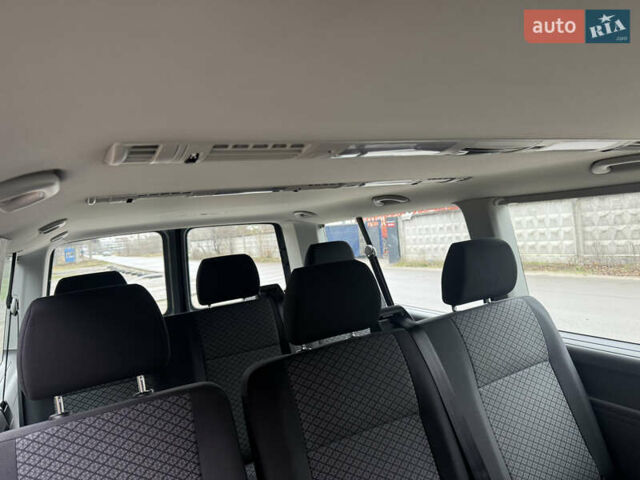 Серый Фольксваген Каравелла, объемом двигателя 1.97 л и пробегом 284 тыс. км за 37500 $, фото 16 на Automoto.ua