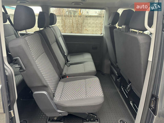 Серый Фольксваген Каравелла, объемом двигателя 1.97 л и пробегом 284 тыс. км за 37500 $, фото 15 на Automoto.ua