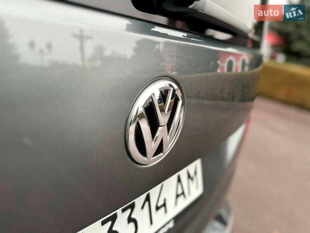 Серый Фольксваген Каравелла, объемом двигателя 2 л и пробегом 300 тыс. км за 40068 $, фото 44 на Automoto.ua